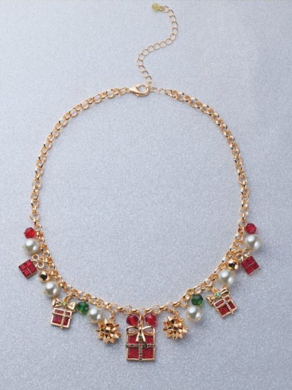 Pearly Wrapped Holiday necklace - New